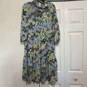 H&M Gorgeous Long Floral Dress Navy Blue Yellow Size Small